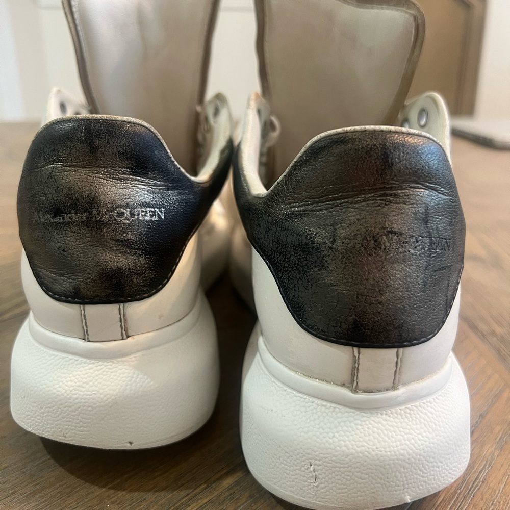 Alexander McQueen Oversized Sneakers - Iconic Style - EU 37 / US 6.5–7 - Picture 4 of 10